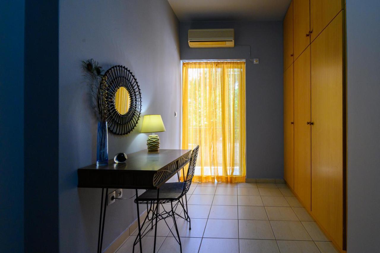 Rea Apartment II "1Minute From The Beach" Kalamata Exteriör bild