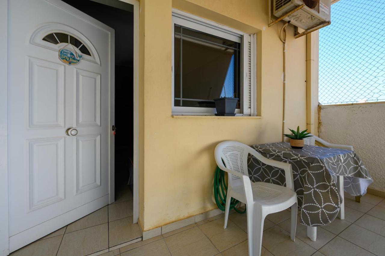 Rea Apartment II "1Minute From The Beach" Kalamata Exteriör bild